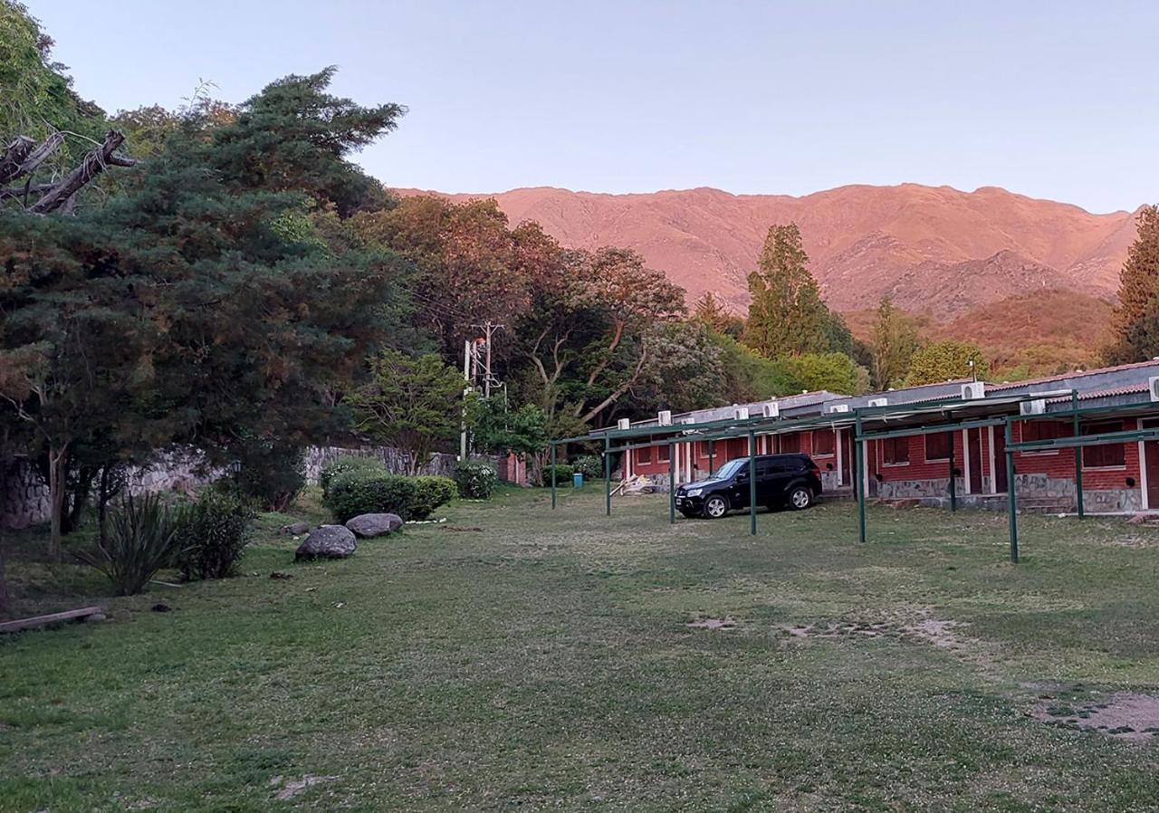 Nuevo Hotel Aguada Del Zorro El Rincon Bagian luar foto