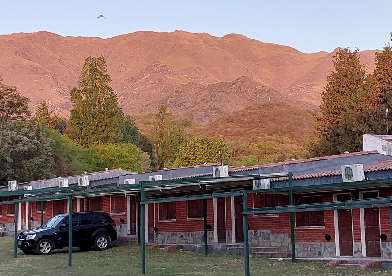 Nuevo Hotel Aguada Del Zorro El Rincon Bagian luar foto